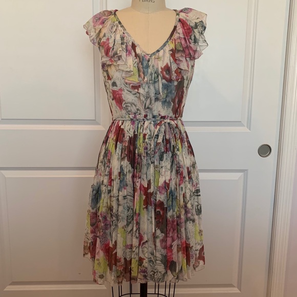 Marchesa Dresses & Skirts - Marchesa Voyage Ruffle Floral Dress